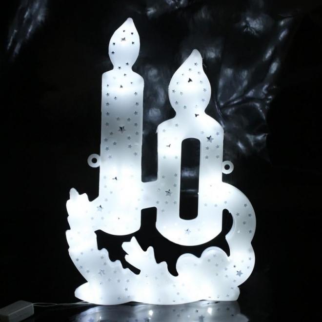 Vianočná visiaca ozdoba v tvare sviečok v studenej bielej farbe