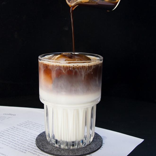 Sada dvoch sklenených pohárov na latte alebo whisky - 320 ml