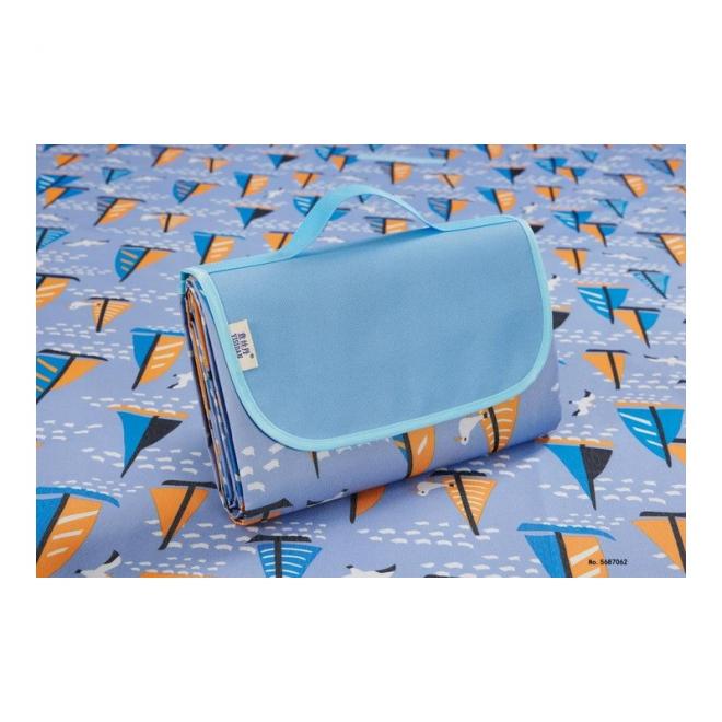 Modrá vodeodolná podložka na piknik