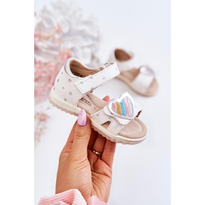 E-shop Dievčenské biele sandále so srdiečkom