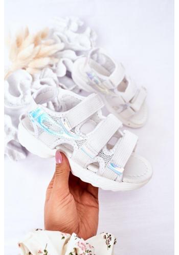 Trendy detské športové sandále so suchým zipsom v bielej farbe