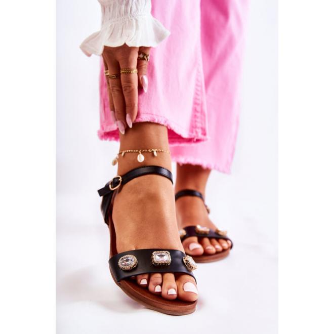 E-shop Čierne dámske sandále s kamienkami