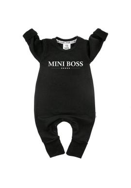 Bavlnený čierny overal s nápisom mini boss I LOVE MILK v akcii