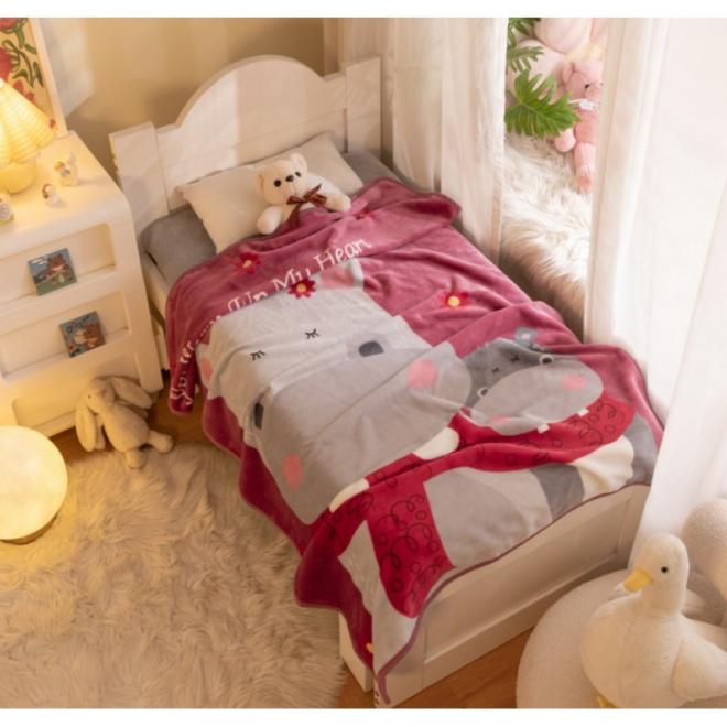 E-shop Ružová detská deka s hrochmi - 100x140 cm