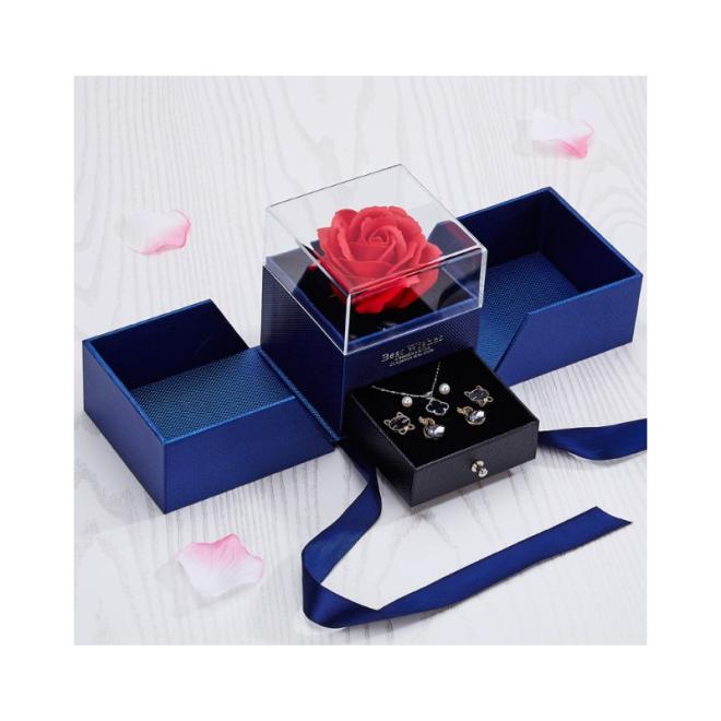 Valentínska krabička na šperky tmavomodrej farby