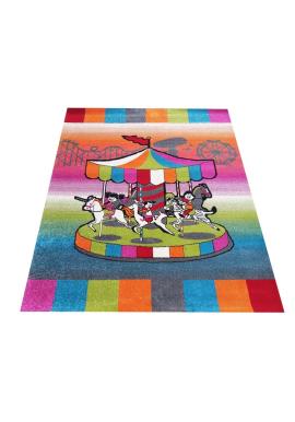 Farebný koberec s motívom Kolotoč