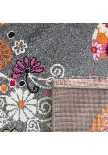 Sivý koberec s motívom Motýle