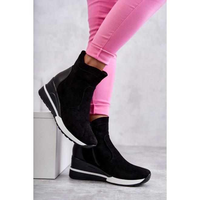E-shop Čierne dámske topánky na klínovom podpätku