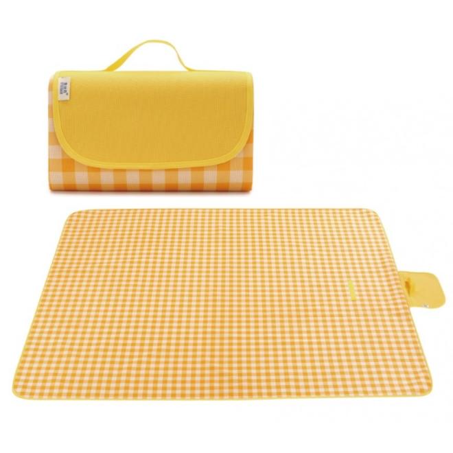 Žlto-biela kockovaná podložka na piknik