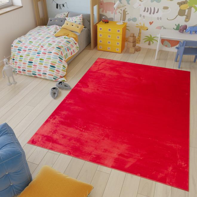 E-shop Moderný shaggy koberec červenej farby