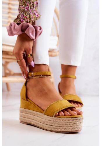 Žlté sandále na platforme pre dámy
