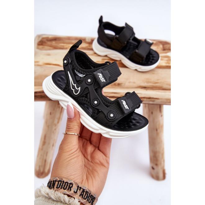 E-shop Chlapčenské čierno-biele sandále