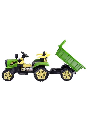 Zelený detský traktor s prívesom