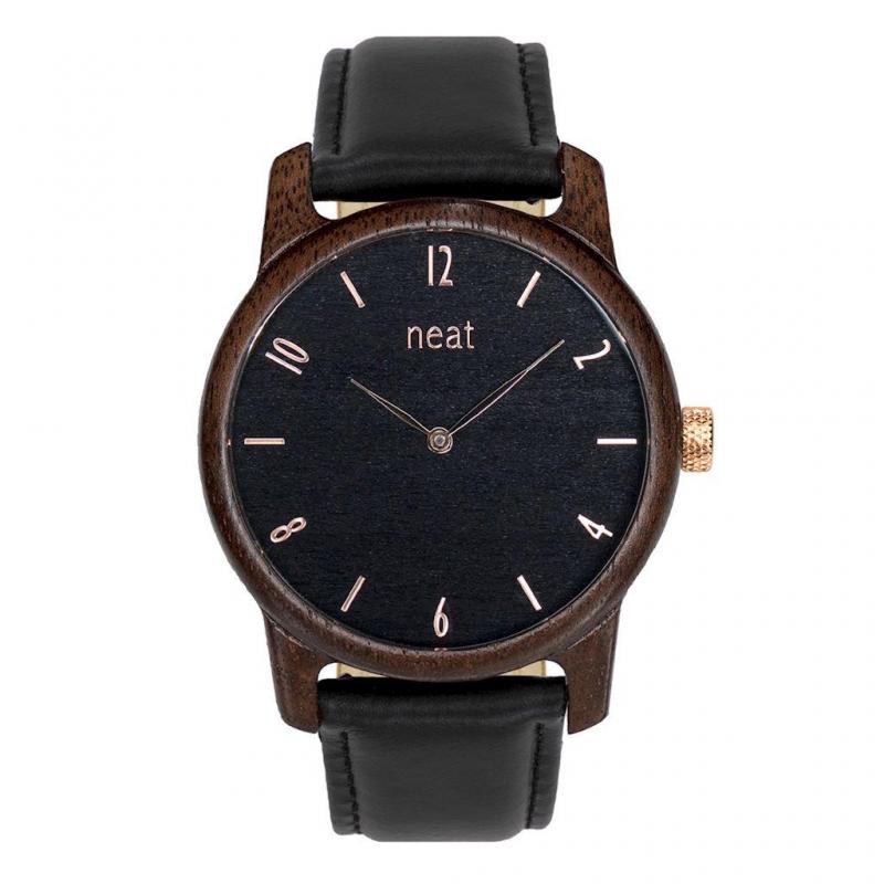 E-shop Čierne drevené hodinky s koženým remienkom pre pánov