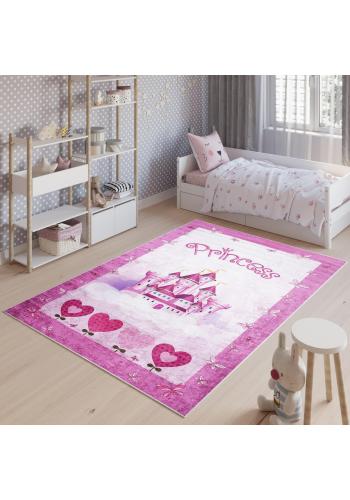 Ružový koberec s dievčenským motívom