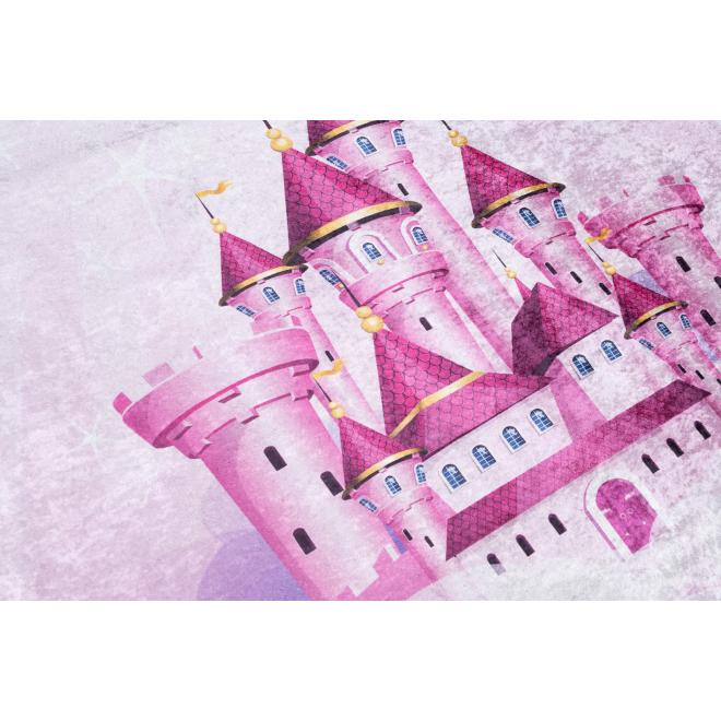 Ružový koberec s dievčenským motívom