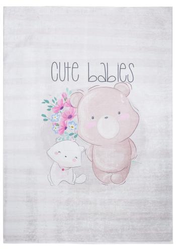 Koberec s detským motívom