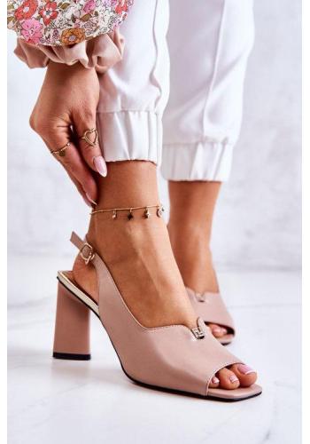 Béžové sandále na podpätku pre dámy