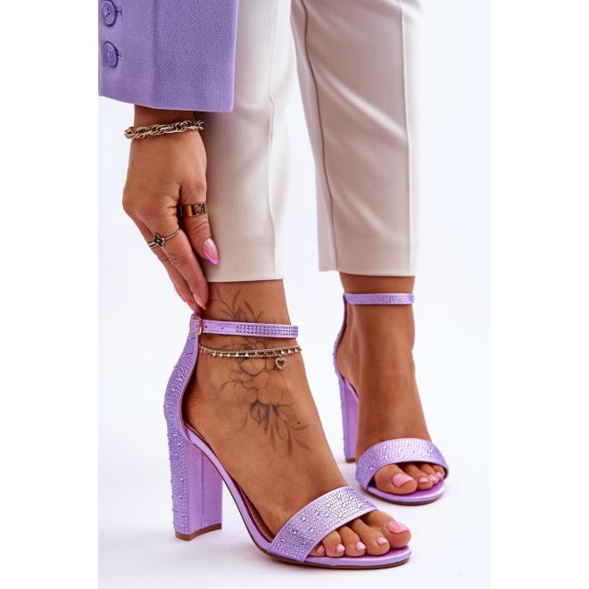E-shop Dámske fialové sandále so zirkónmi na podpätku