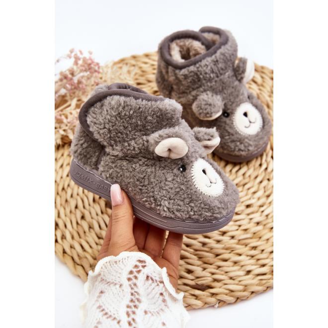 Sivé detské papuče s medvedíkom