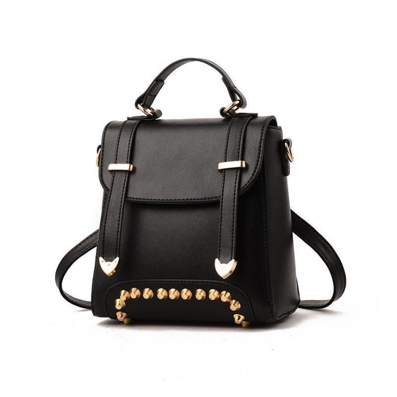 E-shop Čierny módny ruksak s vybíjaním pre dámy