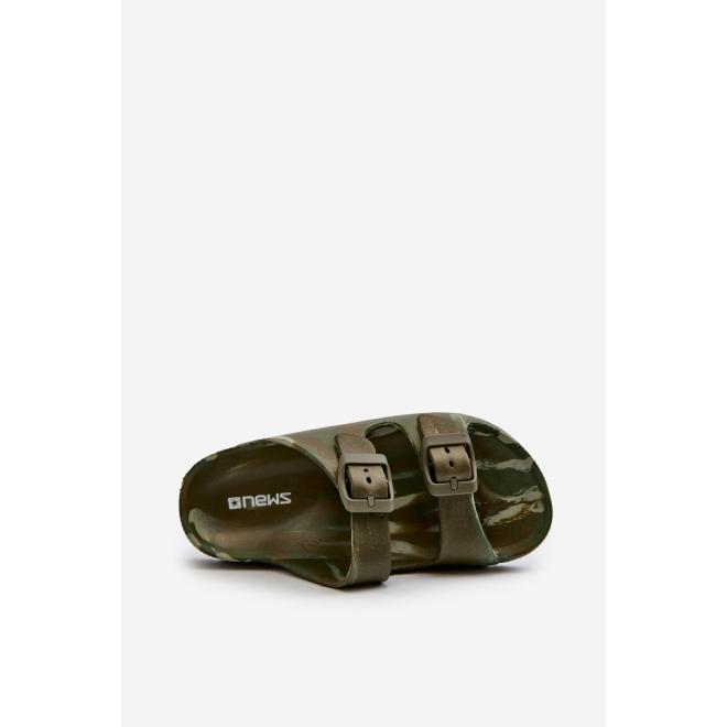 Tmavozelené chlapčenské šľapky s prackami