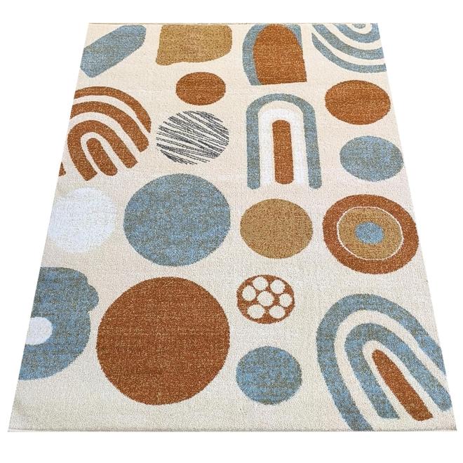 Farebný detský koberec s geometrickými vzormi