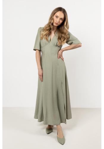 Zelené rozšírené šaty s véčkovým výstrihom