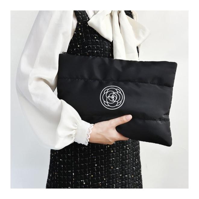 Čierna veľká kozmetická taška