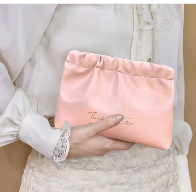 Ružová kožená kozmetická taška - M