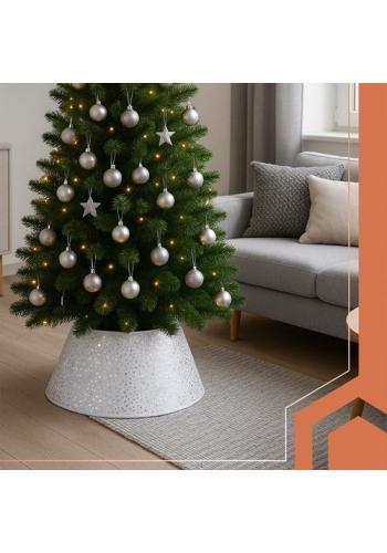 Kryt na vianočný stromček s golierom na stojan