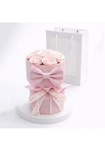 Krabička ružových voňavých mydlových kvetov