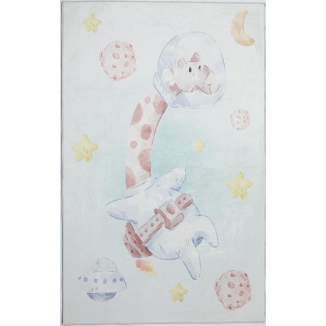 Detský koberec so žirafou vo vesmíre