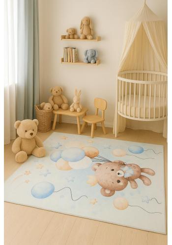 Detský koberec s medveďom s balónmi