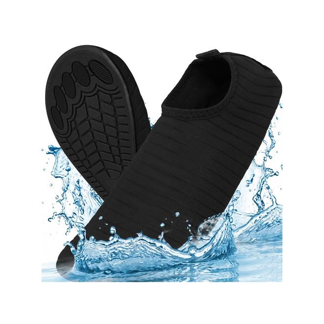 Čierne topánky do vody Trizand - veľkosť 44