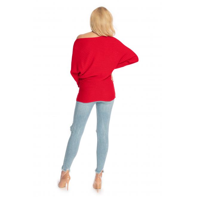 Voľný dámsky sveter v červenej farbe