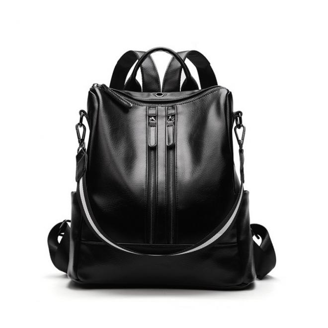 Čierny voskovaný elegantný ruksak pre dámy