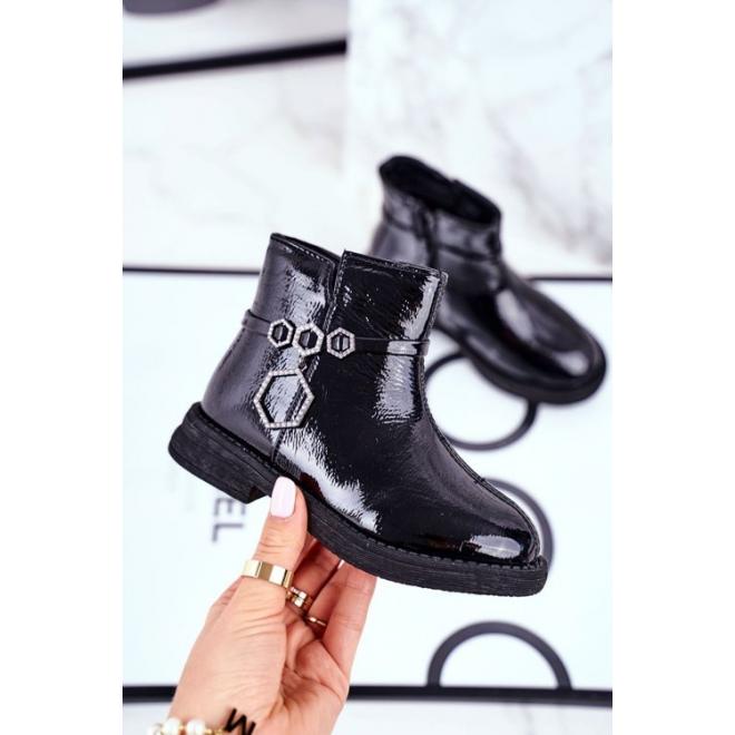 Čierne lakované topánky so zdobením pre dievčatá