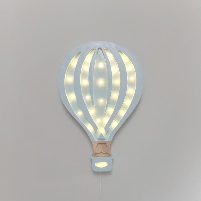 Drevená lampa v podobe balónu pre deti