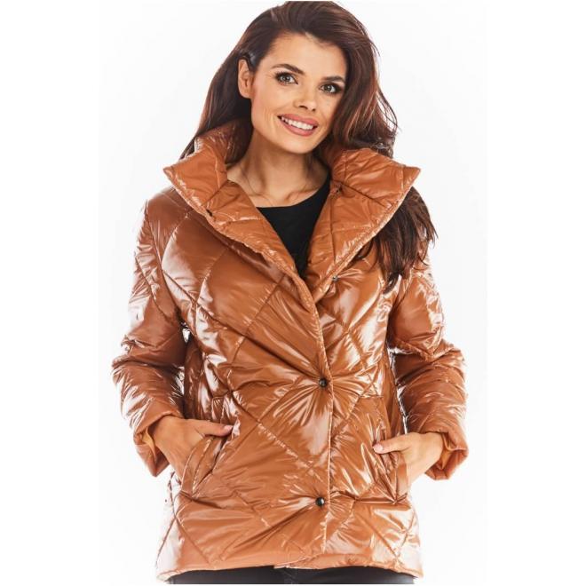 E-shop Béžová prešívaná bunda s vysokým golierom pre dámy