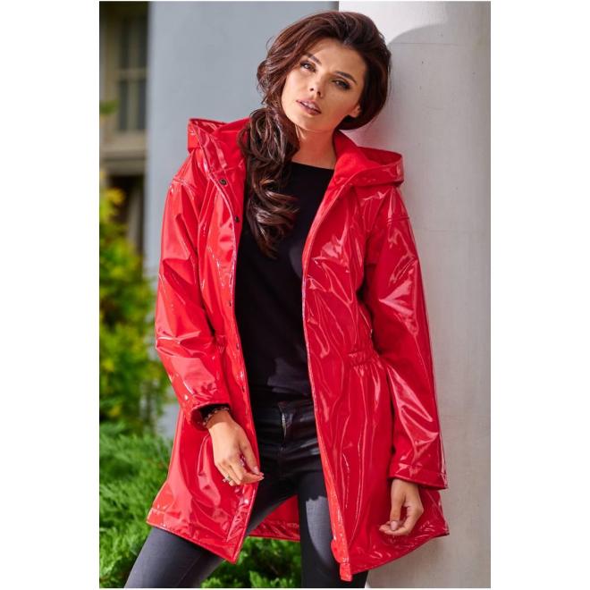 Vinylová dámska bunda červenej farby na jeseň