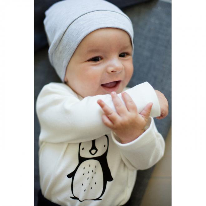 Bavlnená detská čiapka sivej farby