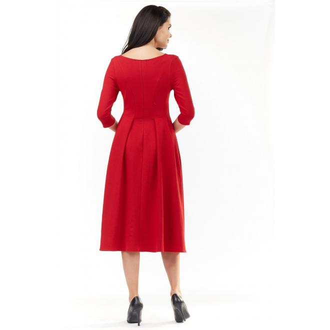 Dámske elegantné šaty pod kolená v červenej farbe