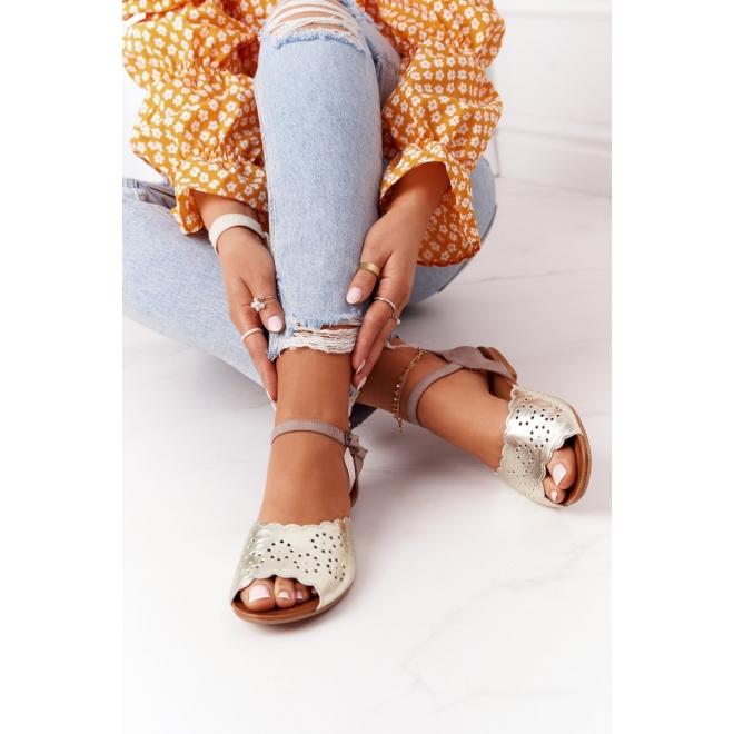 Módne dámske kožené sandále v zlatej farbe
